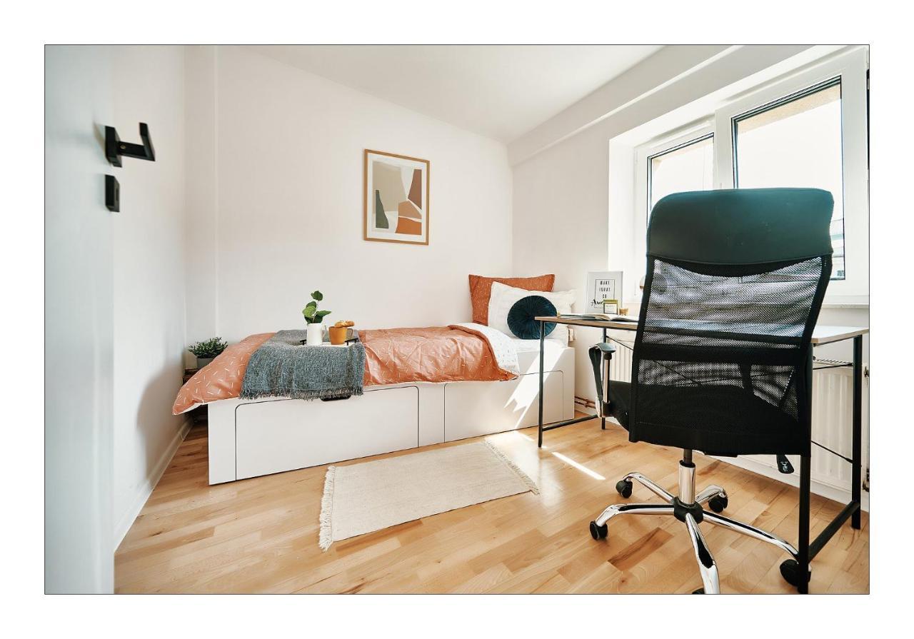 Sunny Apartment At The Heart Of Old Town คราคูฟ ภายนอก รูปภาพ